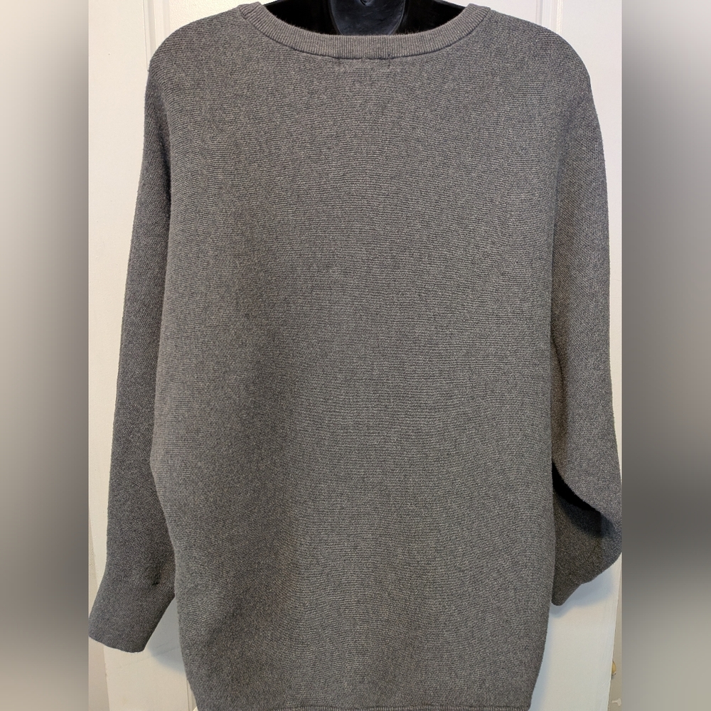 Calvin Klein Grey Oversized Logo Sweater XL Dolman Sleeve ✨☁️ - Picture 3 of 6